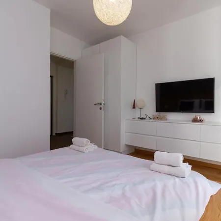 Nirvana 01 Apartment